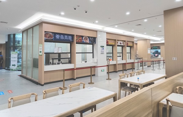 告别“排队”与“卡顿”，体验高效智能食堂管理新模式